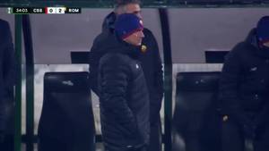 马约拉尔惊艳脚后跟破门 罗马客场2-0取得领先